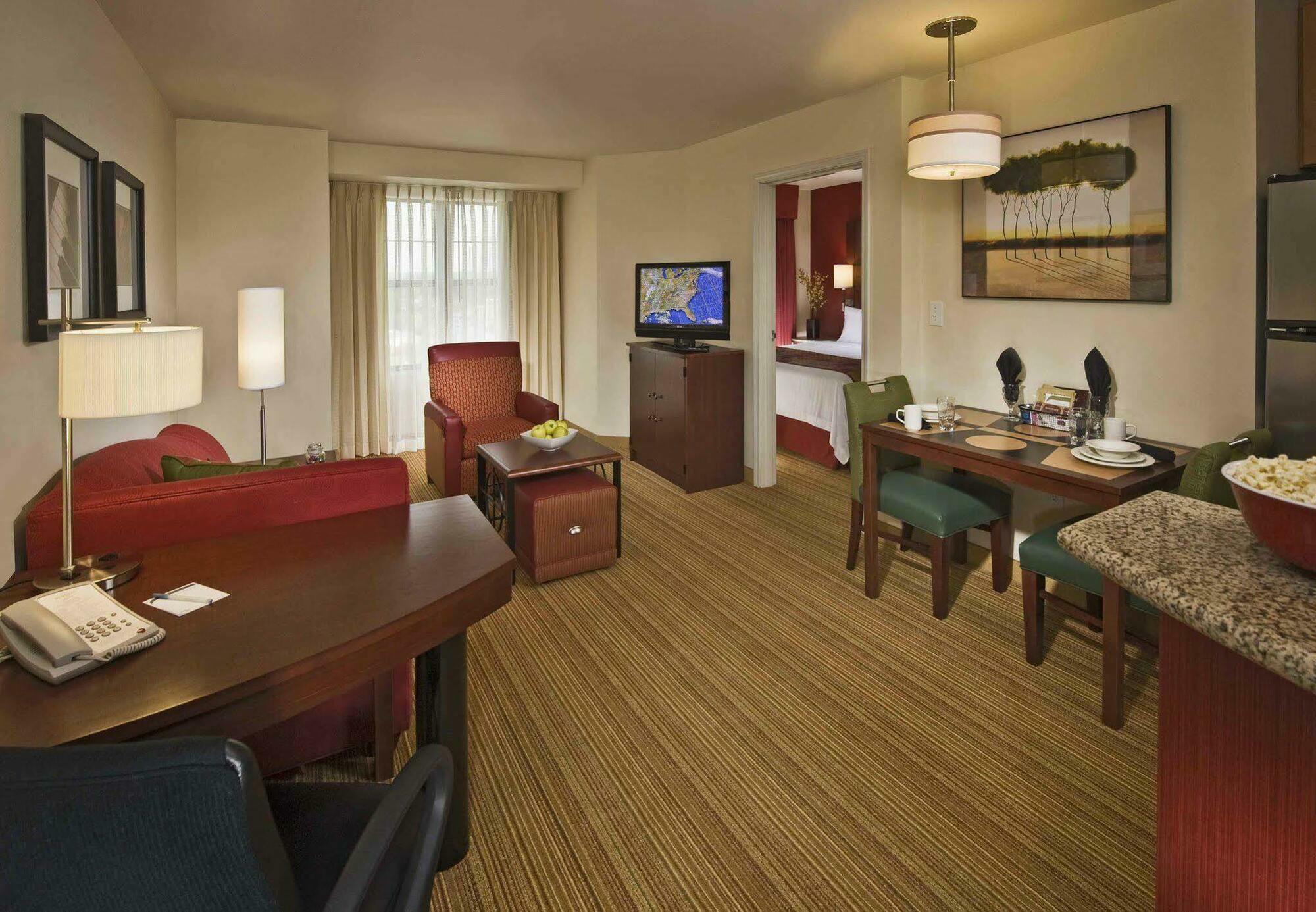Residence Inn By Marriott Springfield Old Keene Mill Ruang foto