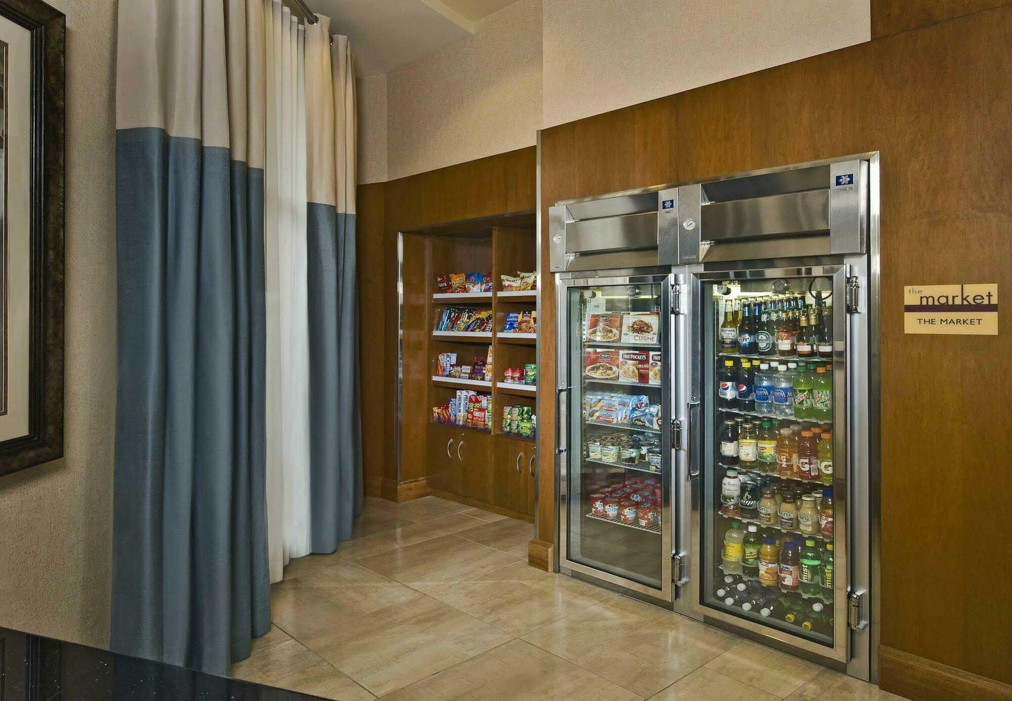 Residence Inn By Marriott Springfield Old Keene Mill Bagian luar foto